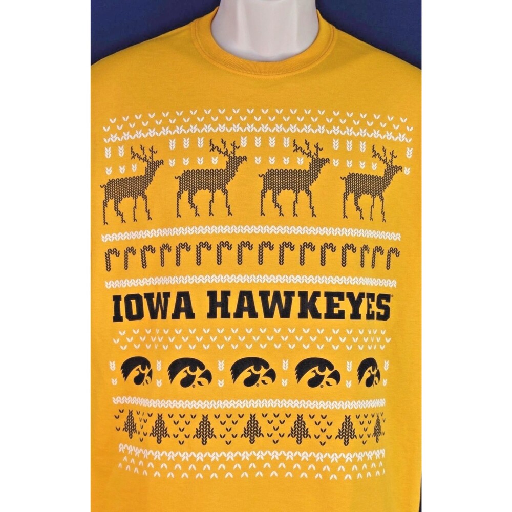 Iowa Hawkeyes Ugly Christmas Sweater Style T-Shirt Medium Gildan Ultra Cotton